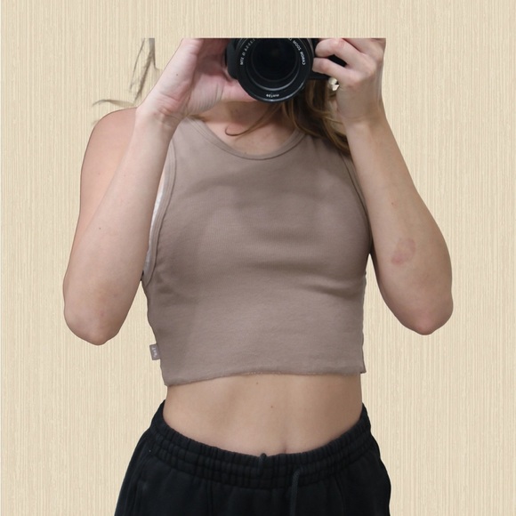 TNA Crew Waist Tank Brown - Picture 4 of 5